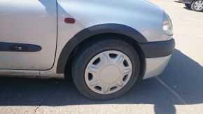 Пластмасови вежди за калници Renault Clio II (1998-2001), преди фейслифт, 5-врата версия