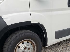 Пластмасови вежди за калници Peugeot Boxer (2006-2014)